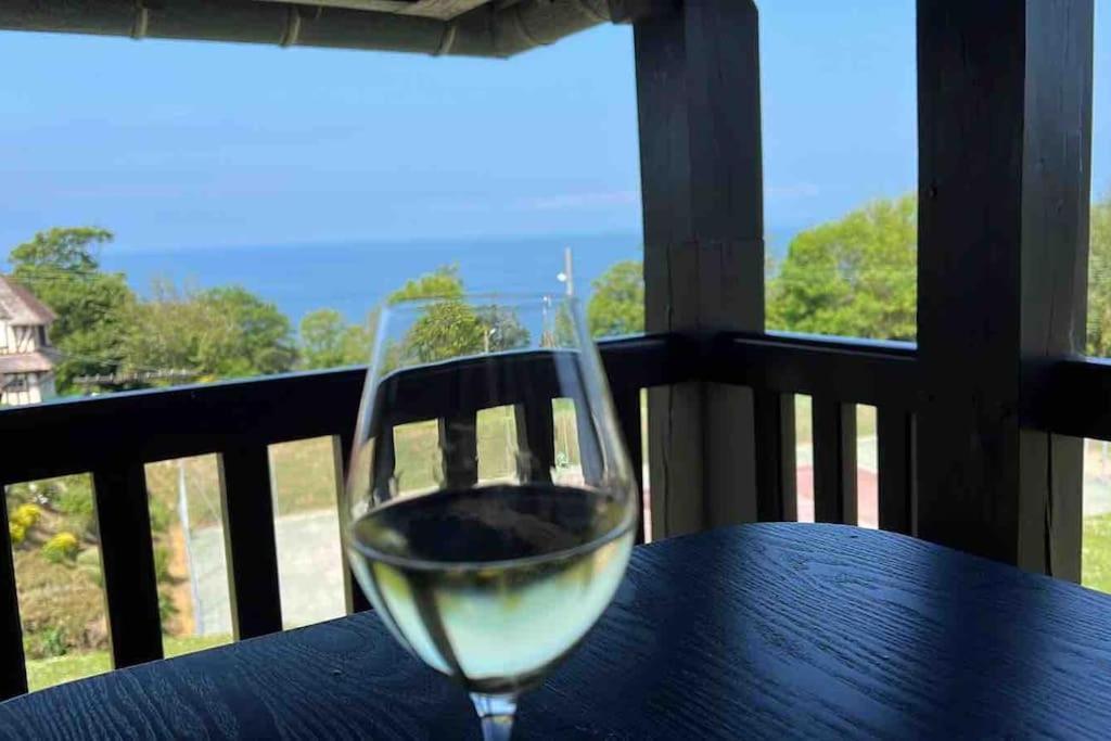 Appartement Appart Lumineux Avec Vue Sur Mer A 180 Degres à Trouville-sur-Mer Extérieur photo
