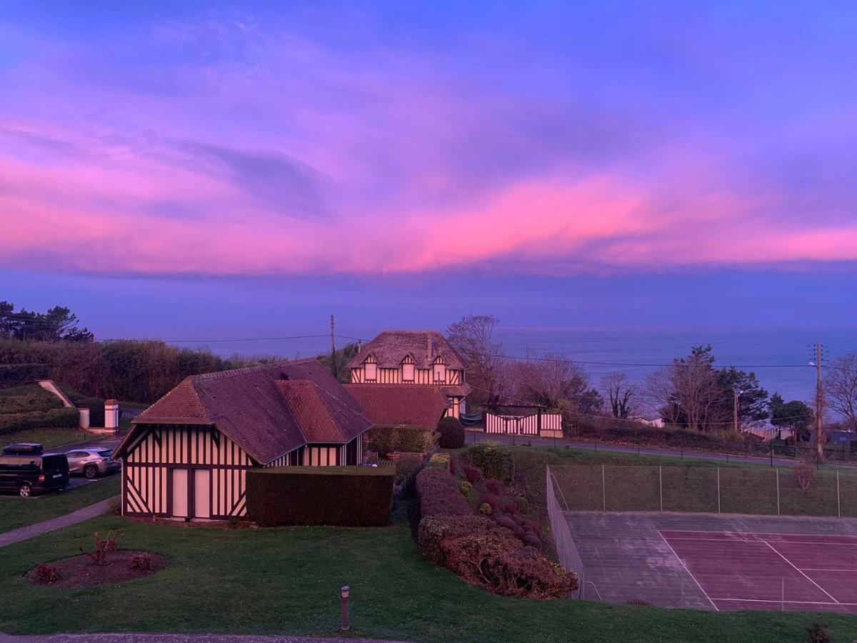 Appartement Appart Lumineux Avec Vue Sur Mer A 180 Degres à Trouville-sur-Mer Extérieur photo